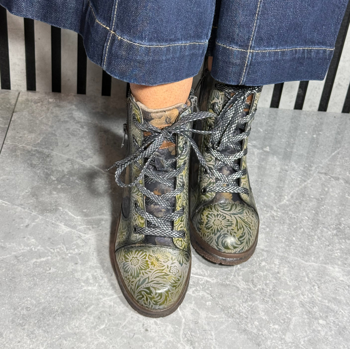 Mustang - Navy/Green Multi Floral Boot