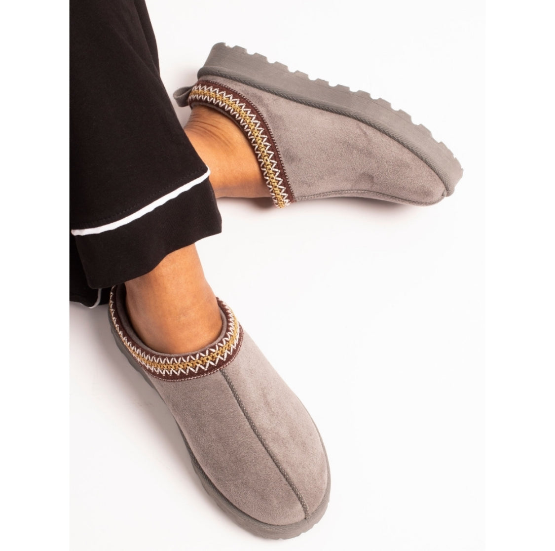 Lunar - 'Nepal' Grey Slipper