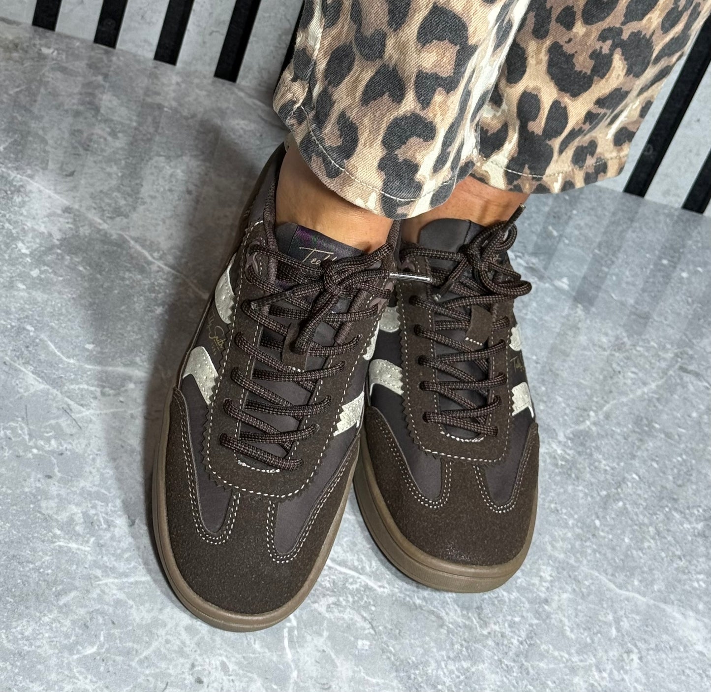Teddy Smith - Brown/Gold Side Stripe Trainer (121127)