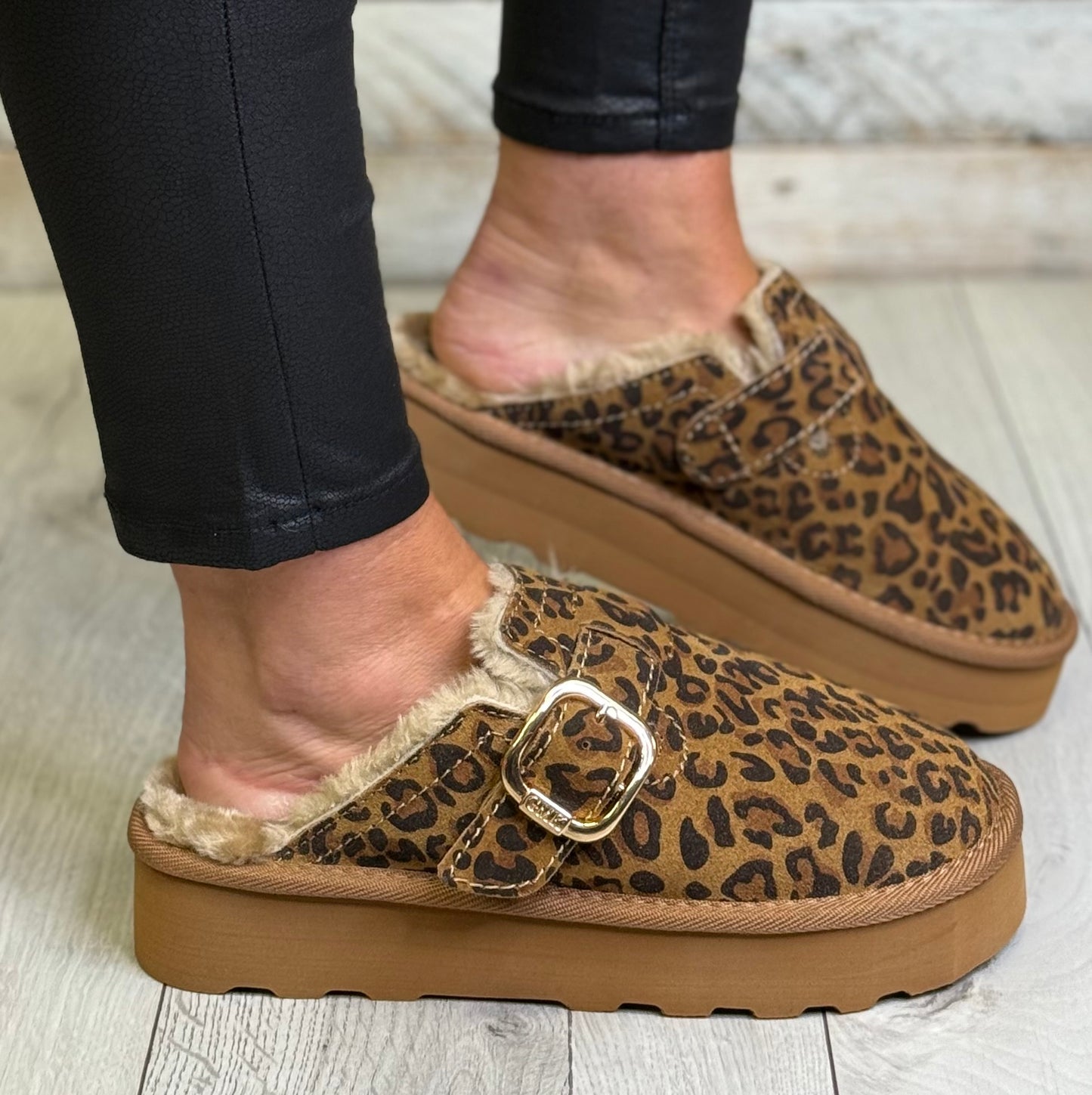 Marco Tozzi - Leopard Print Suede Mule