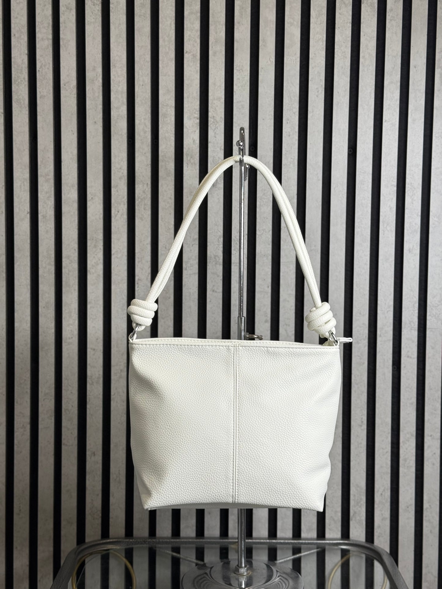 hannah k - 'Sienna' White Handbag