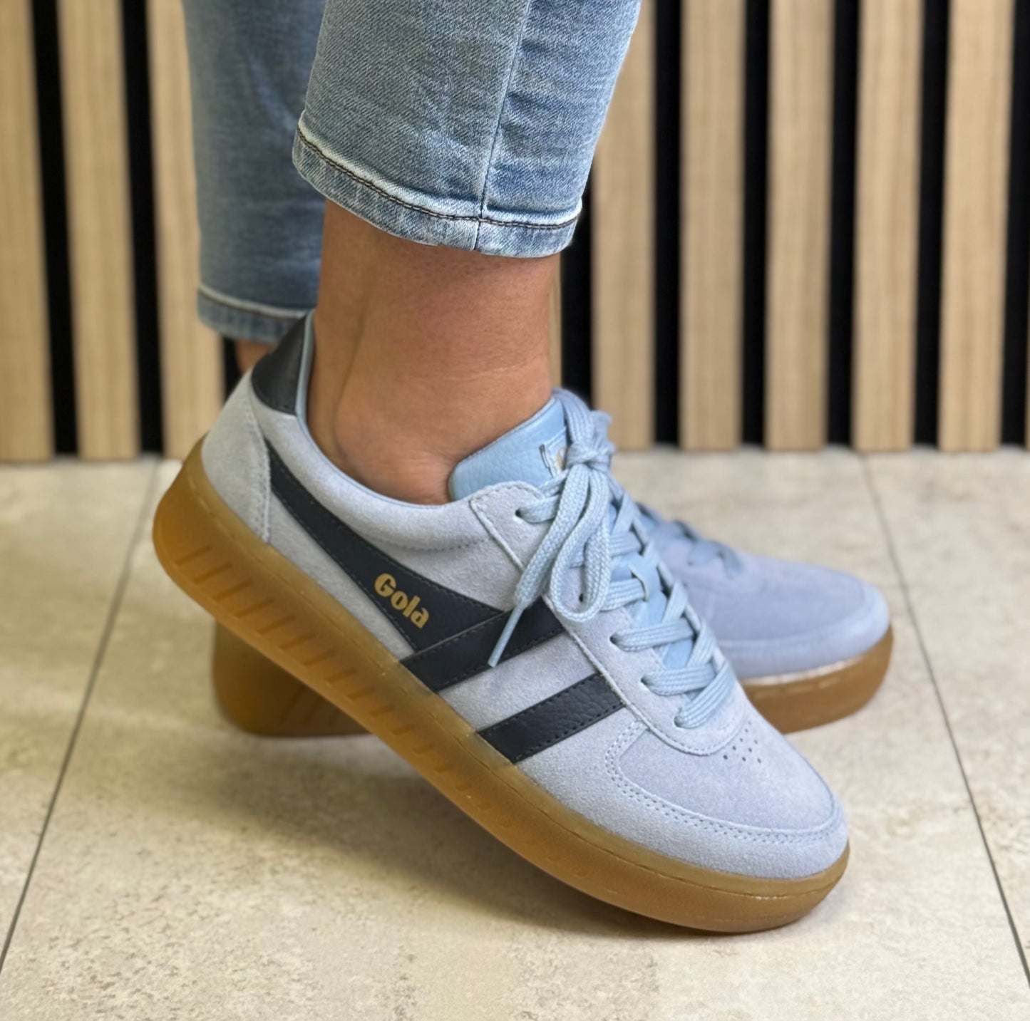 Gola - ‘Grandslam Suede' Air/Navy/Gum Sole Trainer
