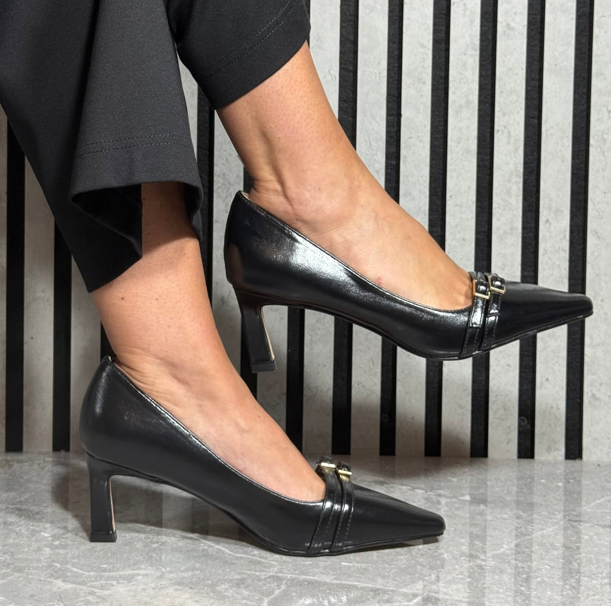 Lotus - 'Arwen' Black Croc Slingback Heel