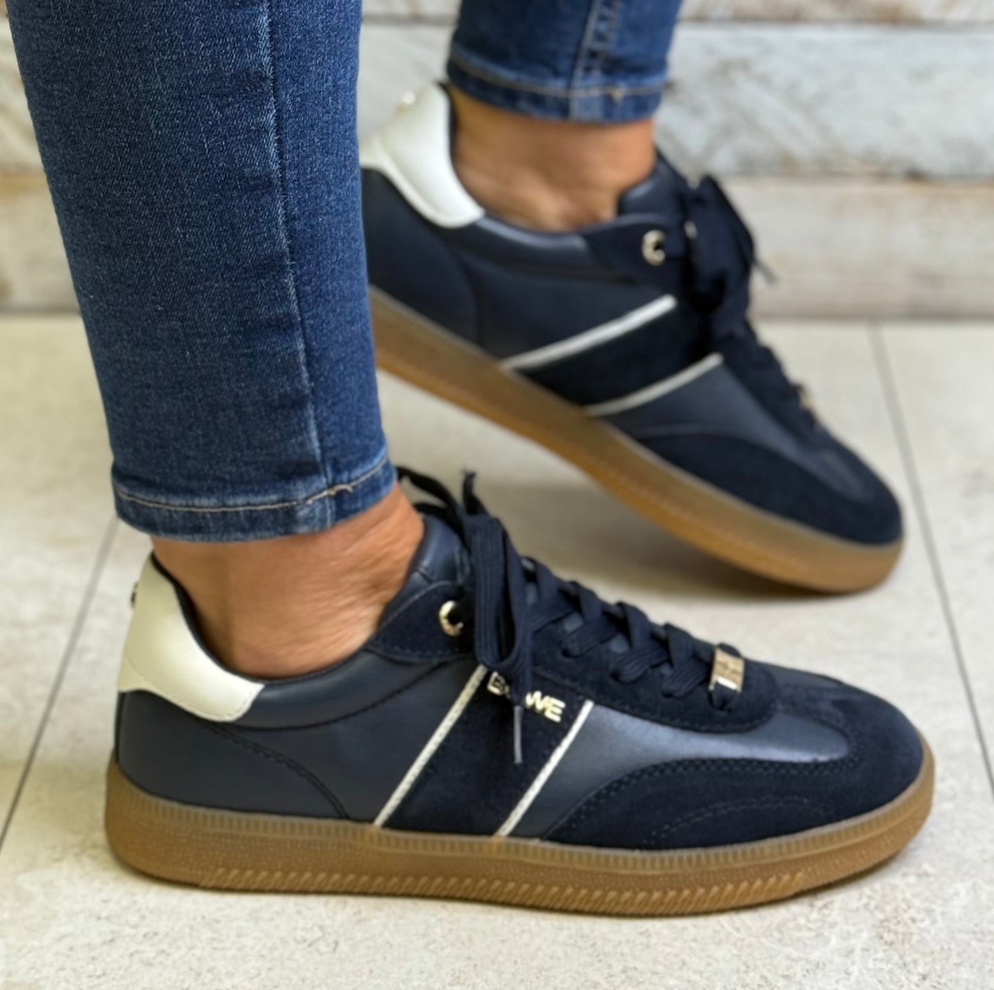 Tommy Bowe For Her - 'Chilliers/Dunke' Admiral Gum Sole Trainer