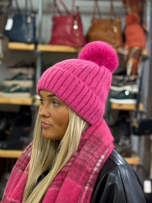 hannah k - Fuchsia Teddy Pom Pom Hat