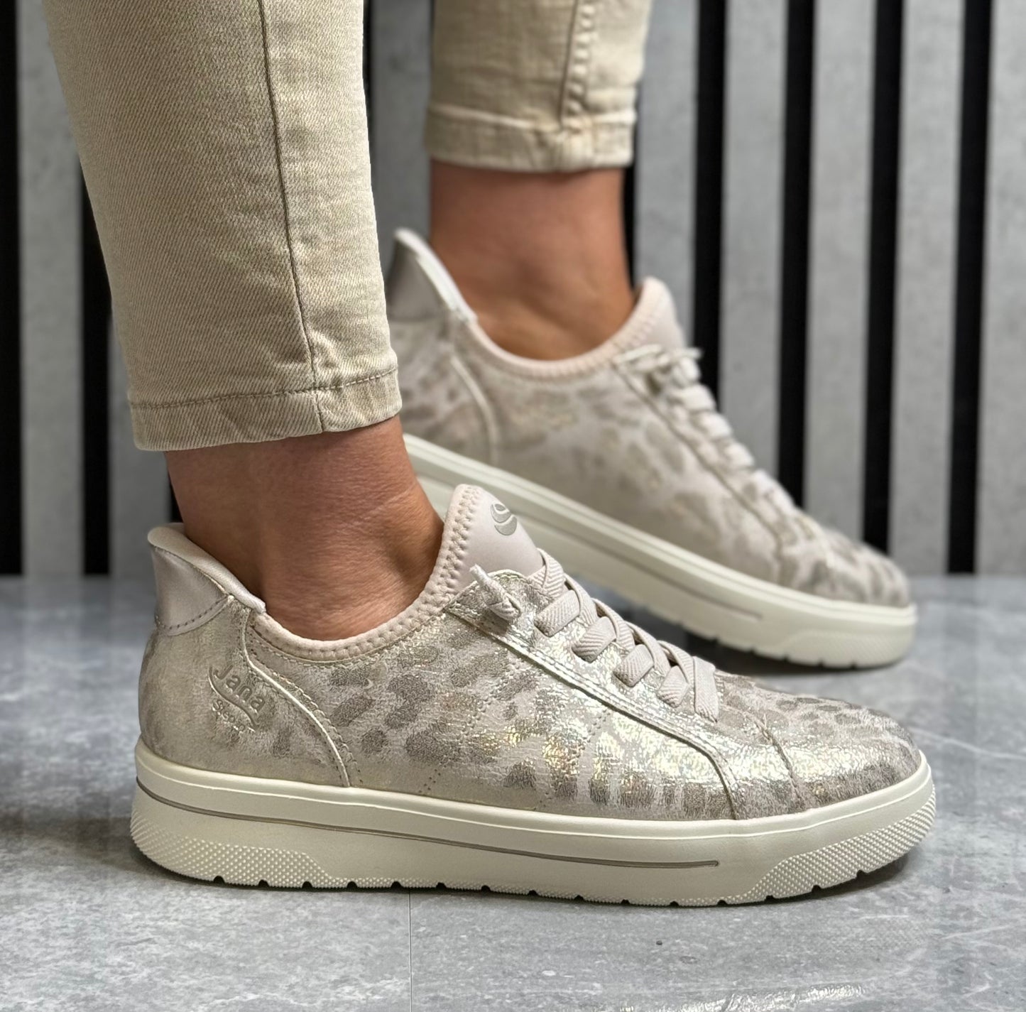 Jana - Rose Gold Leopard 'Step In' Trainer