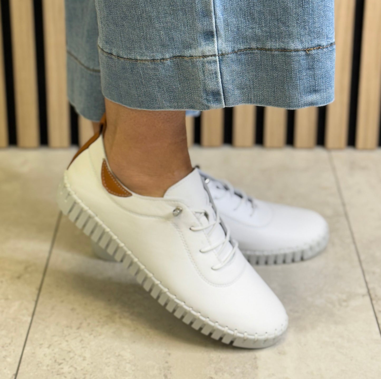 Lunar - 'Flamborough' White Leather Shoe