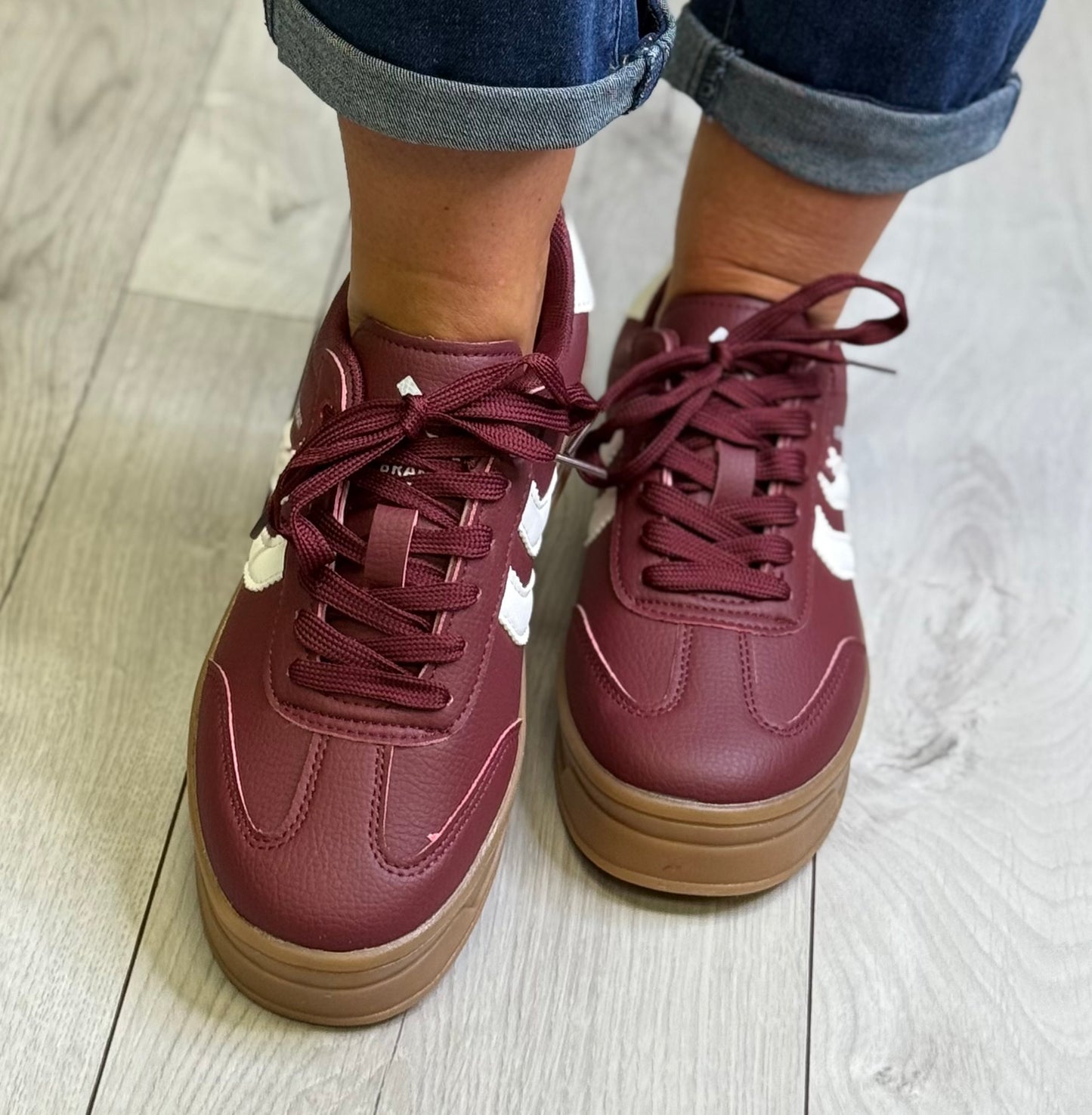 Xti - Burgundy/White Combo Gum Sole Trainer (144585)