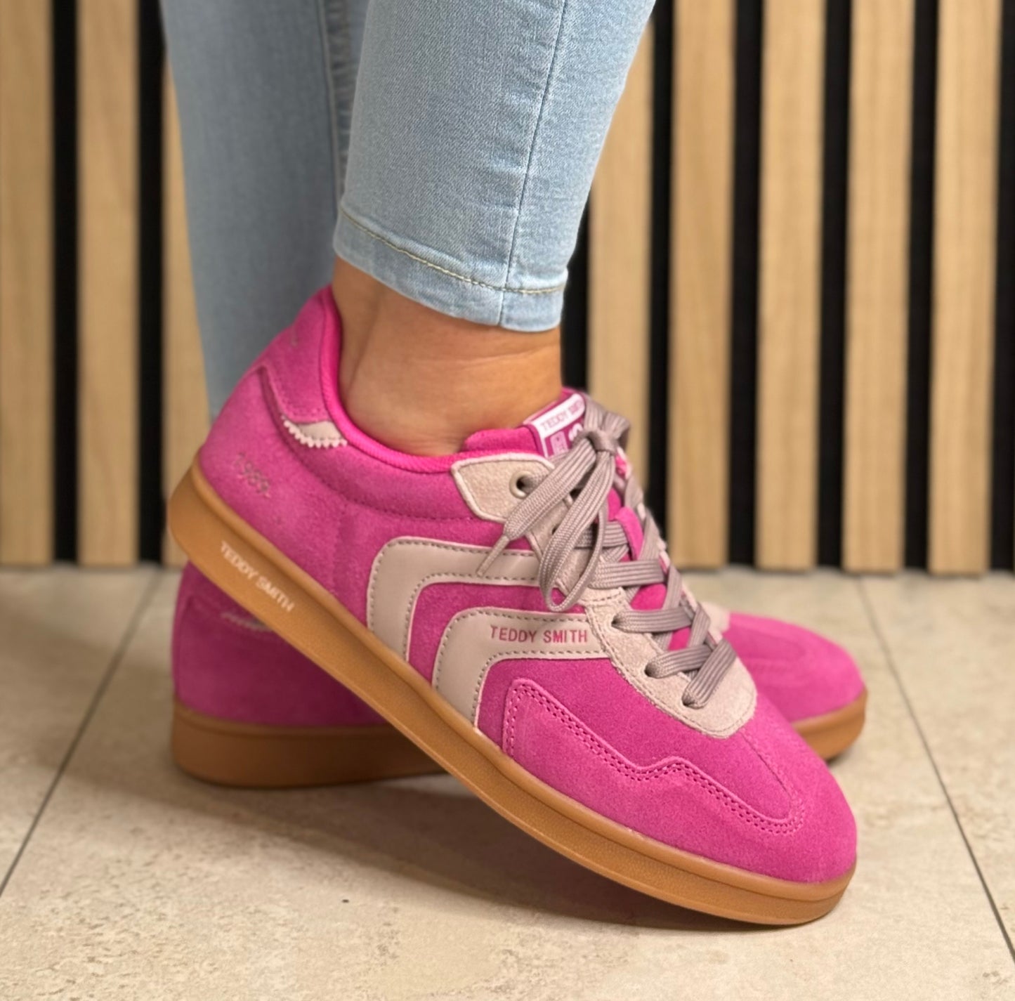 Teddy Smith - Fuchsia Suede Trainer (120519)